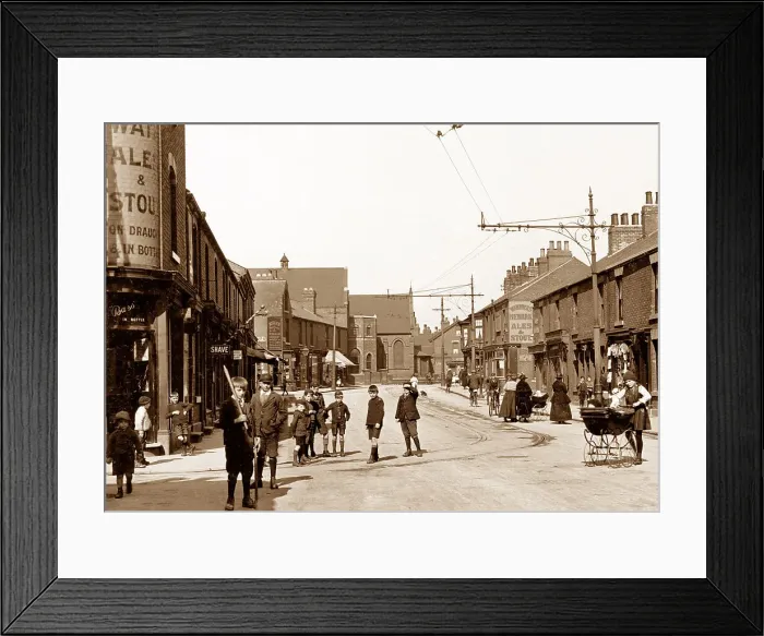 Framed Print : Carr House Road, Doncaster early 1900's Framed Print : Carr House Road, Doncaster early 1900's