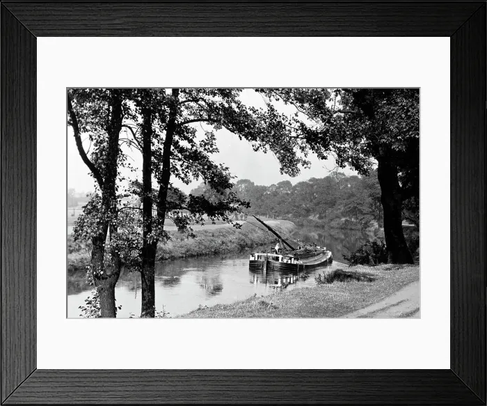 Framed Print : Hexthorpe Flatts near Doncaster Canal Barge early 1900s Framed Print : Hexthorpe Flatts near Doncaster Canal Barge early 1900s