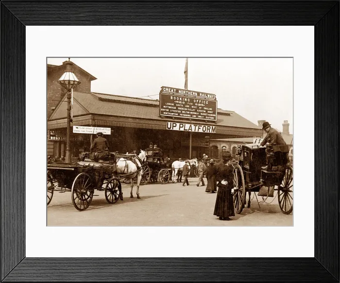 Framed Print : Doncaster GNR Railway Station early 1900s Framed Print : Doncaster GNR Railway Station early 1900s