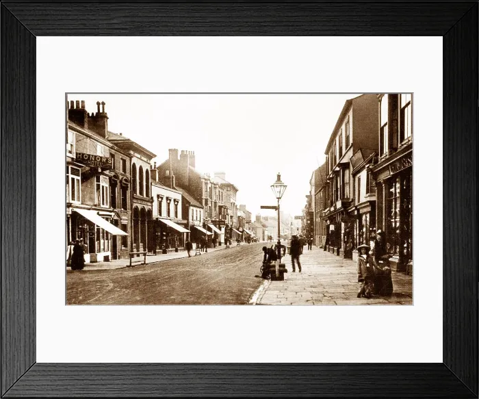 Framed Print : Driffield Middle Street early 1900s Framed Print : Driffield Middle Street early 1900s