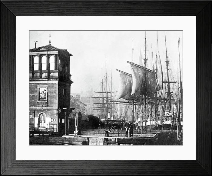 Framed Print : Whalers Harbour, Dundee early 1900's Framed Print : Whalers Harbour, Dundee early 1900's