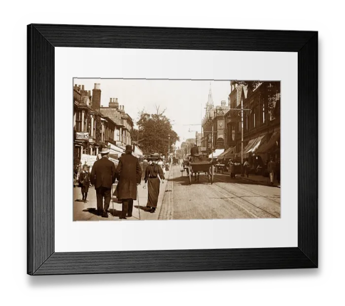 Framed Print : London Road North, Lowestoft early 1900's Framed Print : London Road North, Lowestoft early 1900's