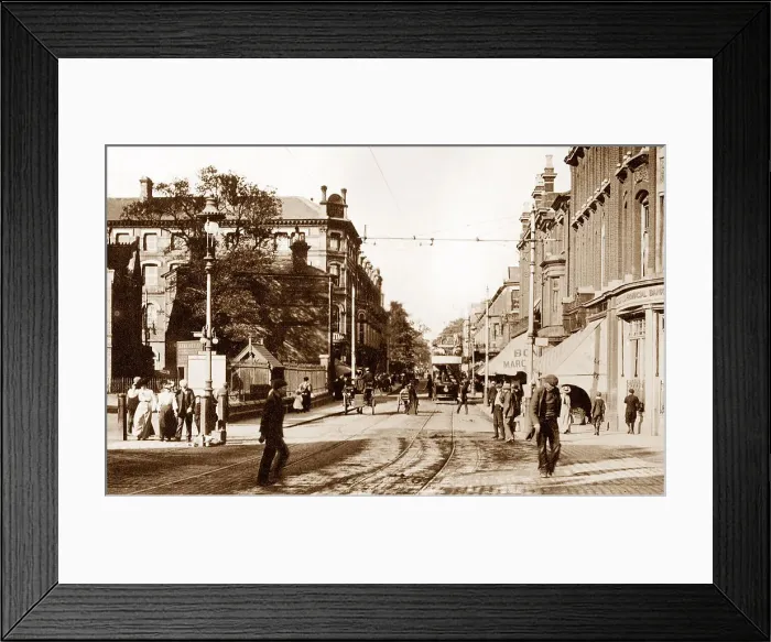 Framed Print : Lowestoft London Road early 1900s Framed Print : Lowestoft London Road early 1900s