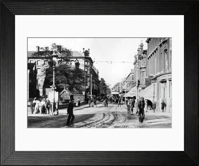 Framed Print : London Road, Lowestof early 1900's Framed Print : London Road, Lowestof early 1900's