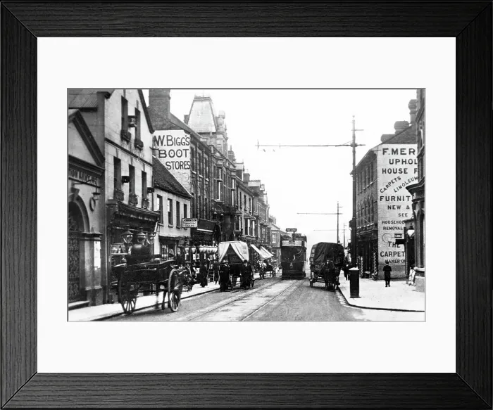 Framed Print : Manchester Street, Luton early 1900's Framed Print : Manchester Street, Luton early 1900's