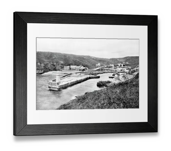 Framed Print : Lybster Harbour early 1900s Framed Print : Lybster Harbour early 1900s