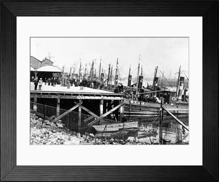 Framed Print : Fishing boats, Blyth Northumberland early 1900's Framed Print : Fishing boats, Blyth Northumberland early 1900's