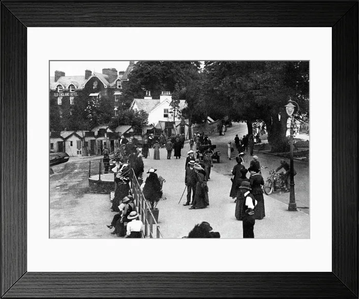 Framed Print : Promenade, Bowness Framed Print : Promenade, Bowness