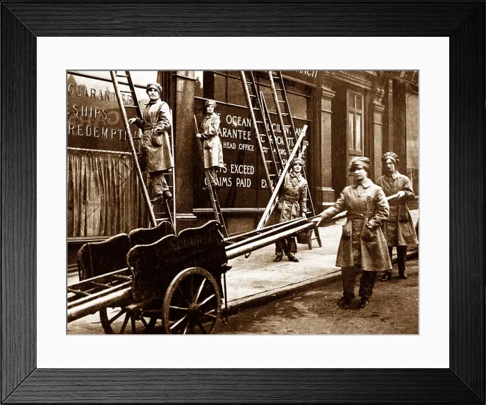 Framed Print : Newcastle Upon Tyne Lady Window Cleaners early 1900s Framed Print : Newcastle Upon Tyne Lady Window Cleaners early 1900s