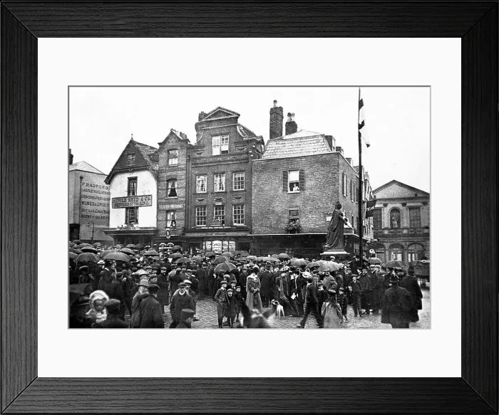 Framed Print : Windsor Castle Hill early 1900s Framed Print : Windsor Castle Hill early 1900s