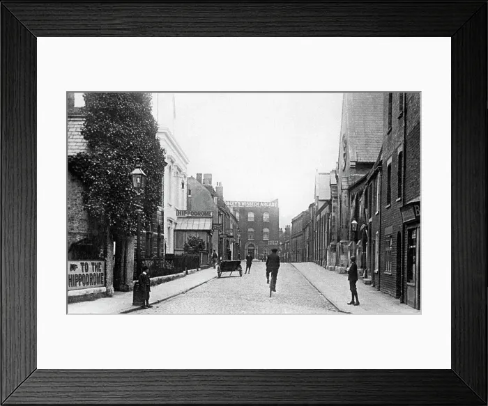 Framed Print : Wisbech Hill Street early 1900s Framed Print : Wisbech Hill Street early 1900s