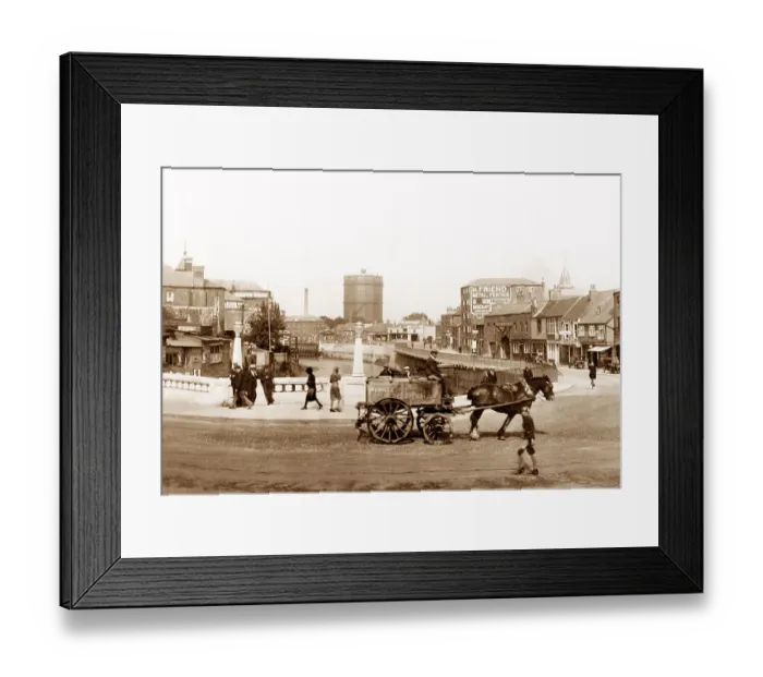 Framed Print : Nene Quay and New Bridge, Wisbech Framed Print : Nene Quay and New Bridge, Wisbech