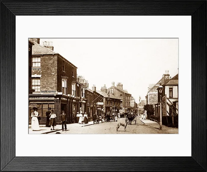 Framed Print : Withernsea Queen Street early 1900s Framed Print : Withernsea Queen Street early 1900s