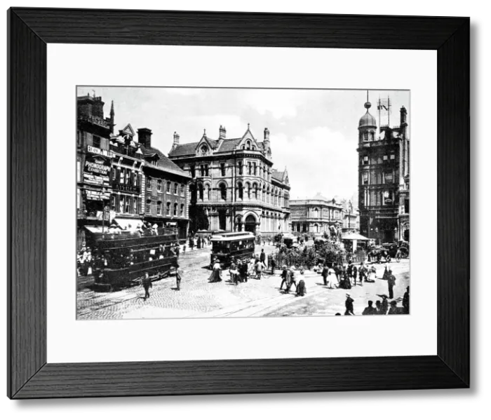 Framed Print : Wolverhampton Queen Square early 1900s Framed Print : Wolverhampton Queen Square early 1900s