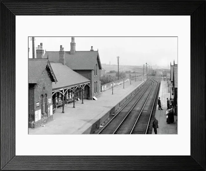 Framed Print : Wombwell Great Central Railway Station early 1900s Framed Print : Wombwell Great Central Railway Station early 1900s