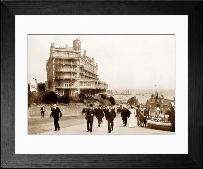 Framed Print : Southend-on-Sea Hotel Metropole early 1900s Framed Print : Southend-on-Sea Hotel Metropole early 1900s
