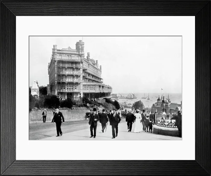 Framed Print : Hotel metropole, Southend on Sea