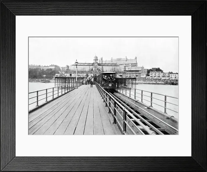 Framed Print : Pier and tramway, Southend on Sea Framed Print : Pier and tramway, Southend on Sea