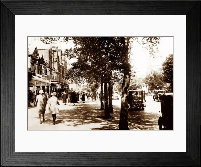 Framed Print : Lord Street, Southport 1930s Framed Print : Lord Street, Southport 1930s