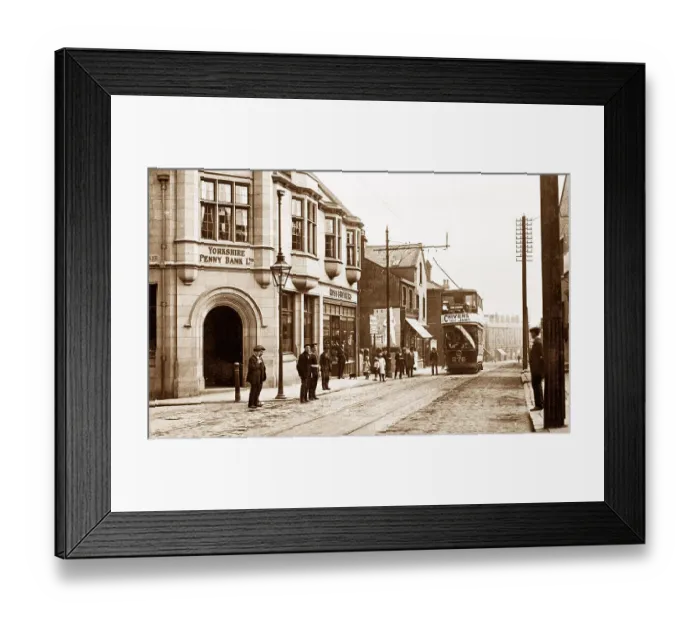 Framed Print : Waterloo Lane, Bramley Framed Print : Waterloo Lane, Bramley