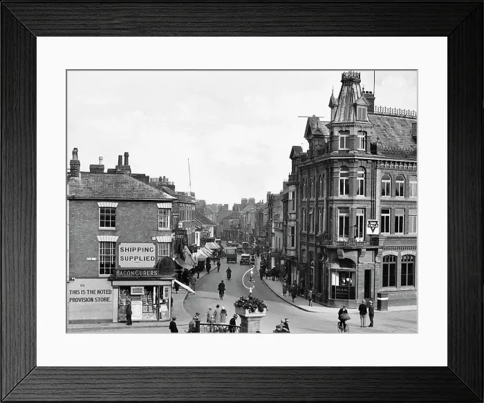 Framed Print : Eastover, Bridgwater Framed Print : Eastover, Bridgwater