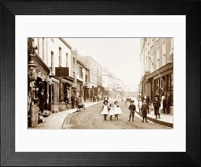 Framed Print : Bromyard High Street early 1900s Framed Print : Bromyard High Street early 1900s