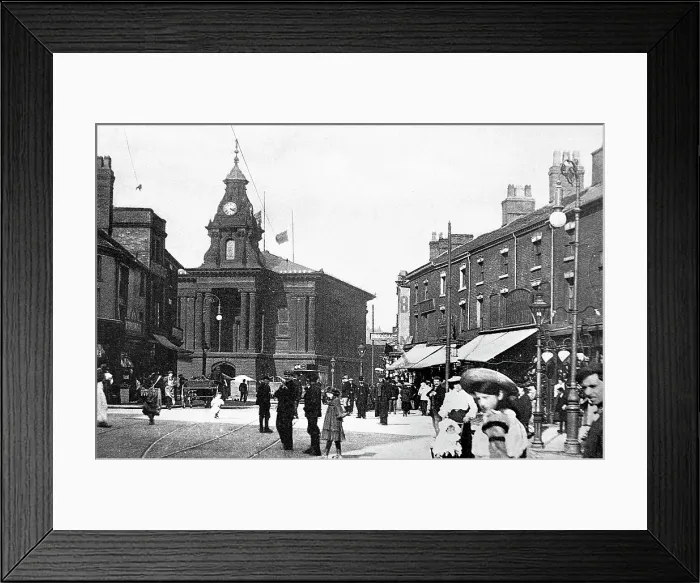Framed Print : Town Hall, Burslem Framed Print : Town Hall, Burslem