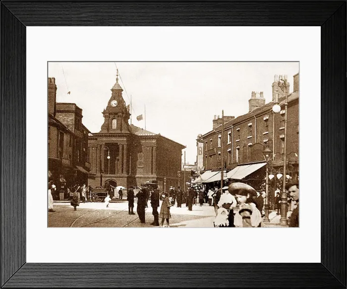 Framed Print : Burslem Town Hall early 1900s Framed Print : Burslem Town Hall early 1900s