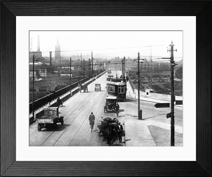 Framed Print : Trent Bridge, Burton on Trent Framed Print : Trent Bridge, Burton on Trent