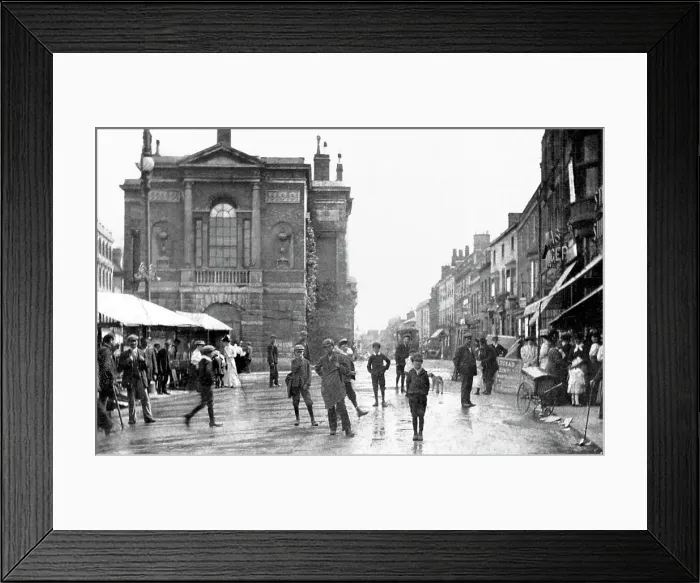 Framed Print : Town Hall, Bury St Edmunds Framed Print : Town Hall, Bury St Edmunds