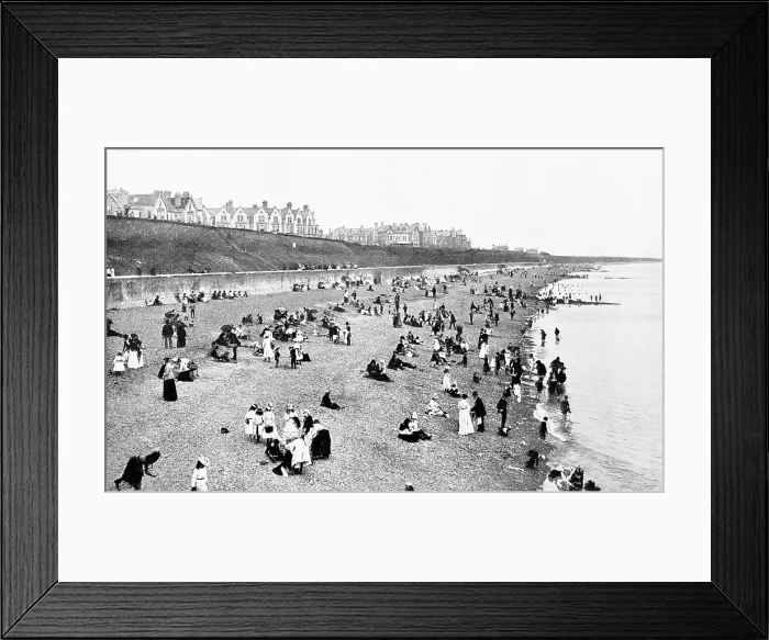 Framed Print : Clacton Beach Framed Print : Clacton Beach