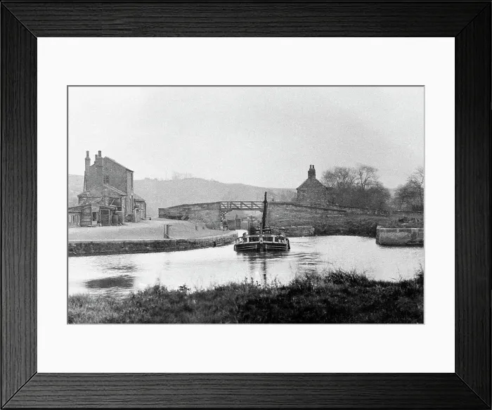 Framed Print : Canal at Conisbrough Framed Print : Canal at Conisbrough