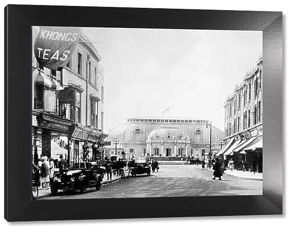 Worthing South Street probably 1920s