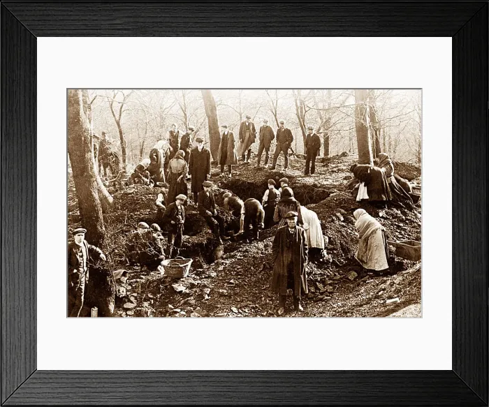 Framed Print : Coal getting, Judy Wood in Wyke Framed Print : Coal getting, Judy Wood in Wyke