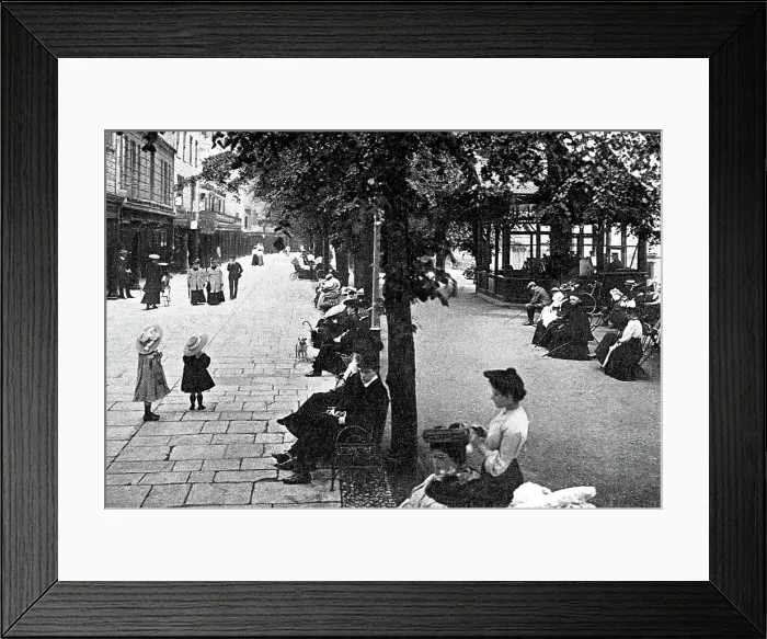 Framed Print : Tunbridge Wells Pantiles early 1900s Framed Print : Tunbridge Wells Pantiles early 1900s