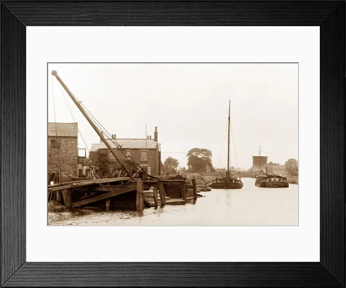 Framed Print : The Canal, Stainforth Framed Print : The Canal, Stainforth