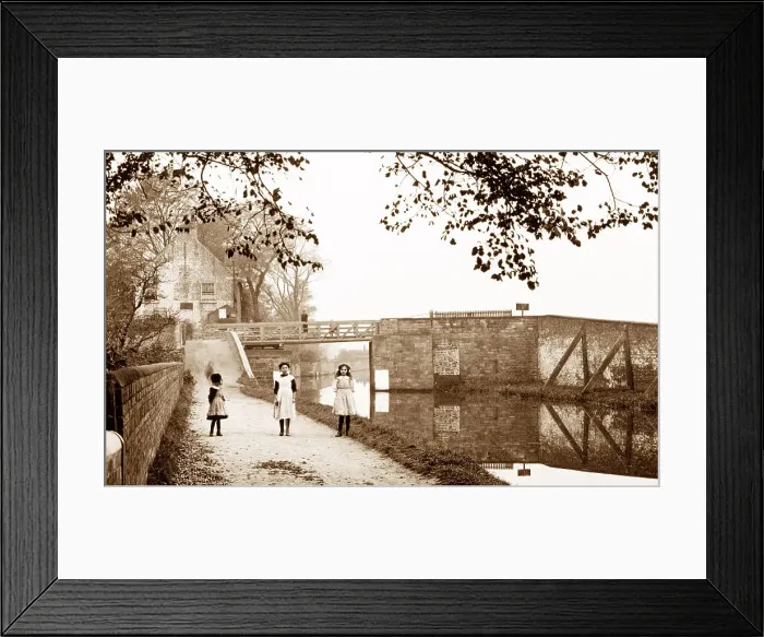 Framed Print : The Canal, Stainforth Framed Print : The Canal, Stainforth