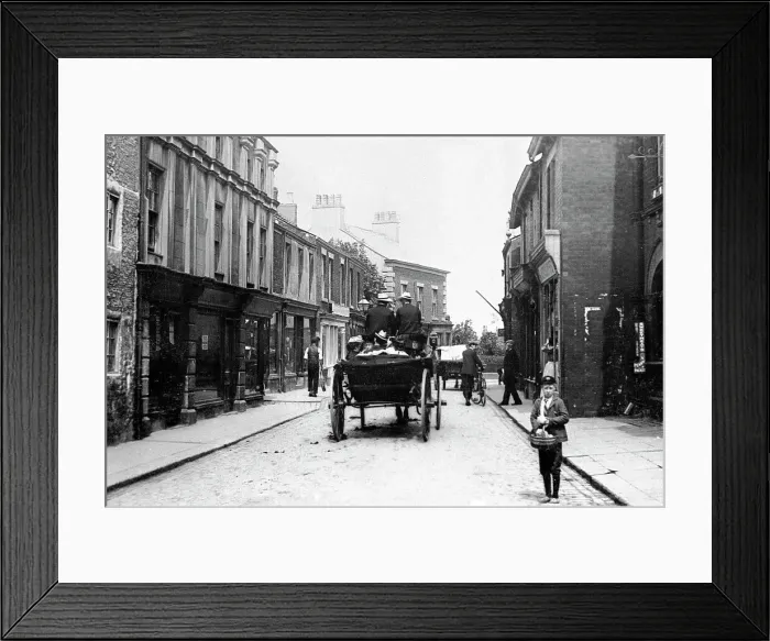 Framed Print : The Breck, Poulton le Fylde Framed Print : The Breck, Poulton le Fylde