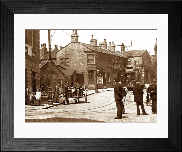 Framed Print : Lidget Hill, Pudsey Framed Print : Lidget Hill, Pudsey