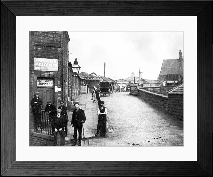 Framed Print : Pudsey Railway Station early 1900s Framed Print : Pudsey Railway Station early 1900s
