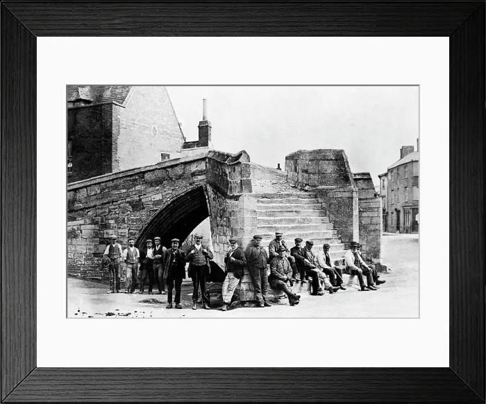 Framed Print : Peterborough Crowland Bridge early 1900s Framed Print : Peterborough Crowland Bridge early 1900s