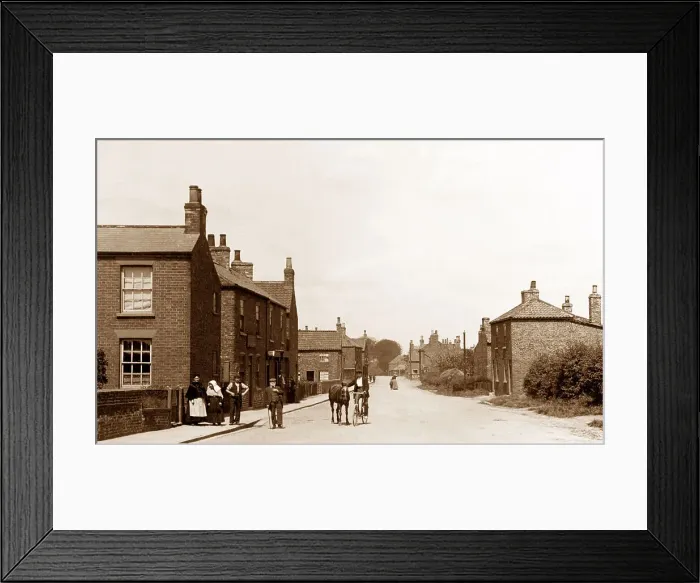 Framed Print : Crowle Eastoft Road early 1900s Framed Print : Crowle Eastoft Road early 1900s