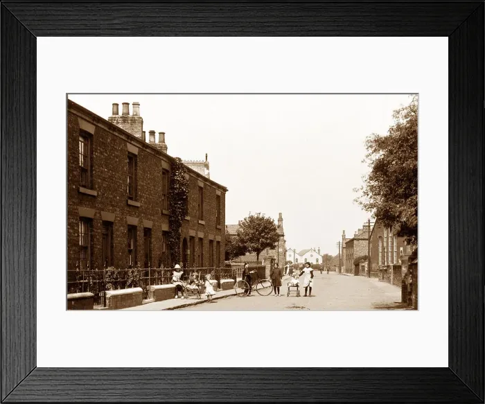 Framed Print : Crowle Fieldside early 1900s Framed Print : Crowle Fieldside early 1900s