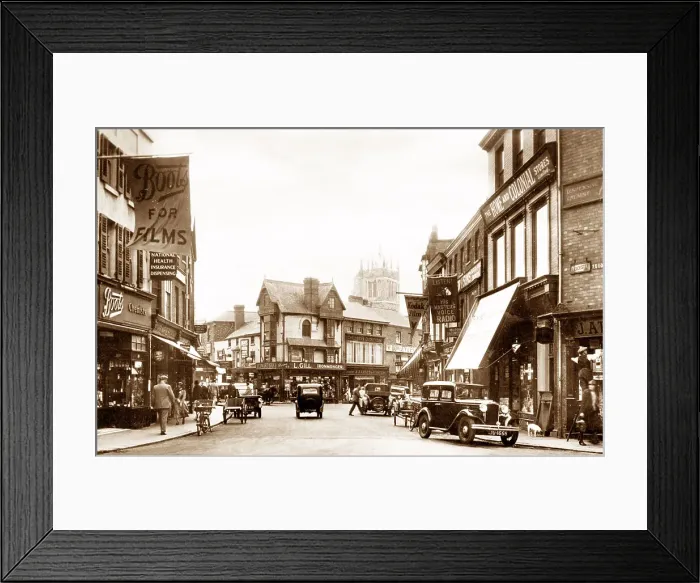 Framed Print : Cheapside, Melton Mowbray 1930's Framed Print : Cheapside, Melton Mowbray 1930's