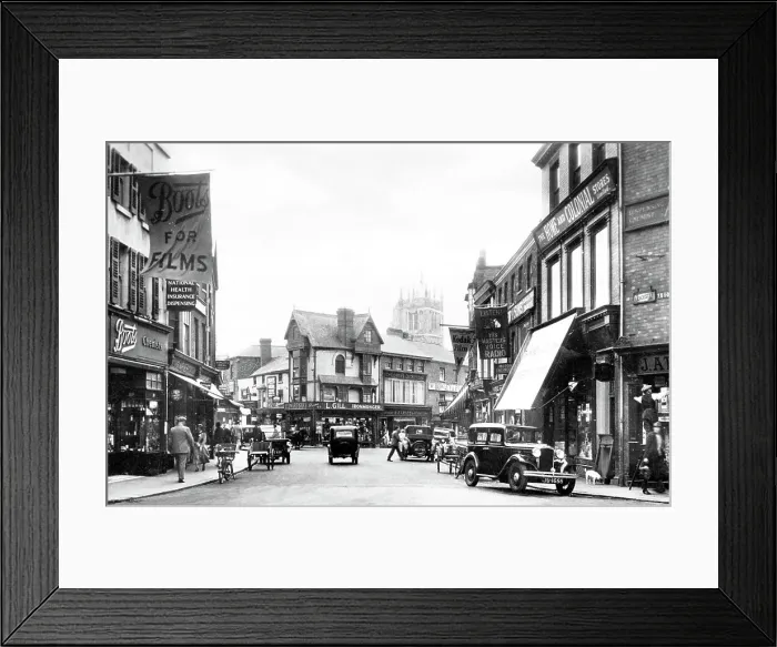 Framed Print : Melton Mowbray Cheapside probably 1940s Framed Print : Melton Mowbray Cheapside probably 1940s