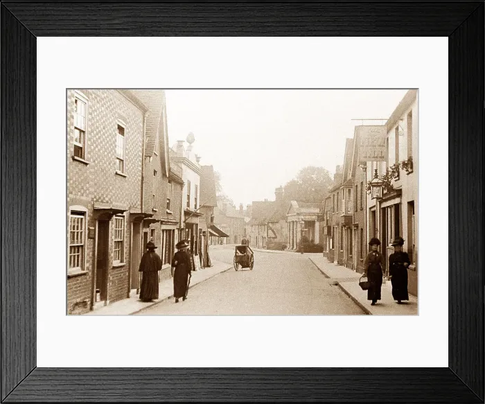 Framed Print : Rumbolds Hill, Midhurst Framed Print : Rumbolds Hill, Midhurst
