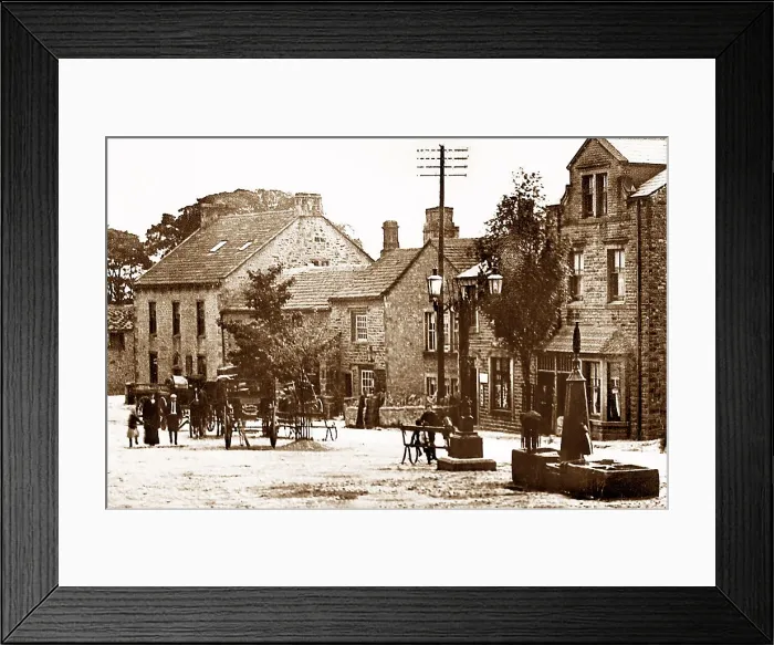 Framed Print : The Square, Grassington Framed Print : The Square, Grassington