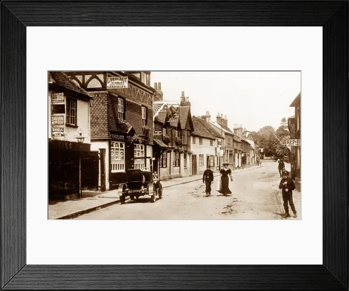 Framed Print : High Street, Great Missenden Framed Print : High Street, Great Missenden