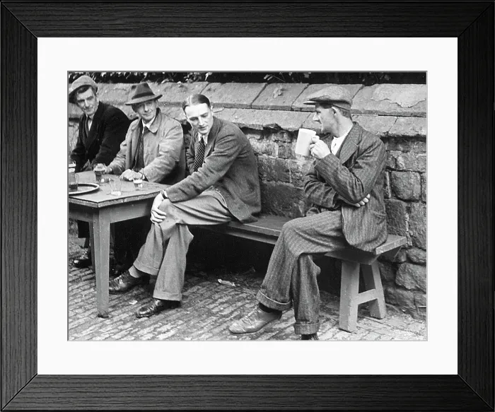 Framed Print : Great Tew Falkland Arms probably 1920s Framed Print : Great Tew Falkland Arms probably 1920s