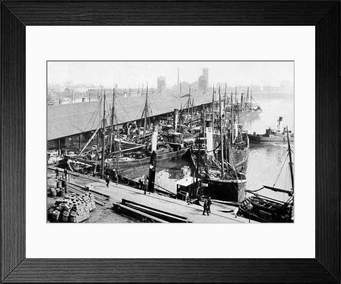 Framed Print : Grimsby Docks Framed Print : Grimsby Docks